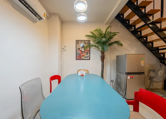 別荘 Modern 4br 2-bath House Rooftop View Sathorn 12-min Walk To Bts